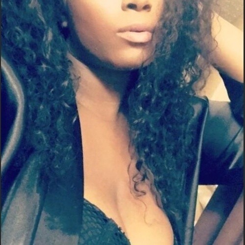 “Une milf noire cherche du sexe”